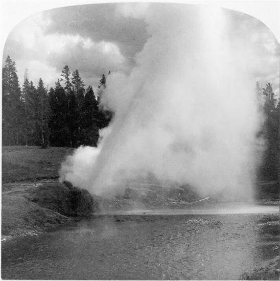 fireholeriveryellowstonepark.jpg