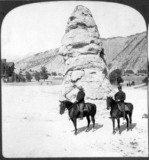 presidenttheodorerooseveltatlibertycapyellowstonenationalparkc1903.jpg